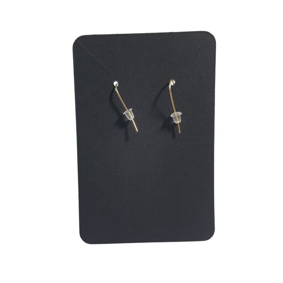 Vintage Style Gold Filigree Teardrop Dangle Earrings Lightweight Pierced Hook - Picture 4 of 4